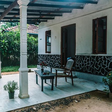 New Sam Tourist Inn Weligama Dış mekan fotoğraf