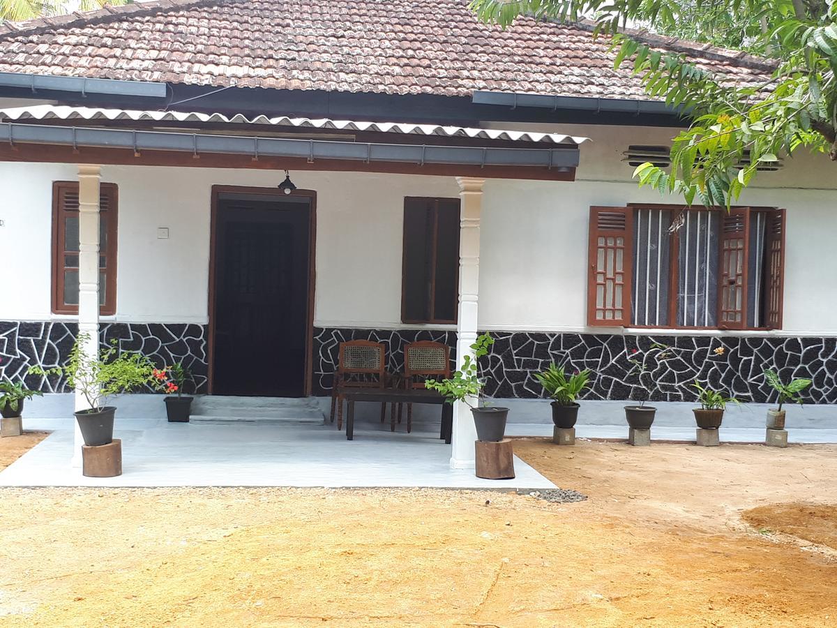 New Sam Tourist Inn Weligama Dış mekan fotoğraf