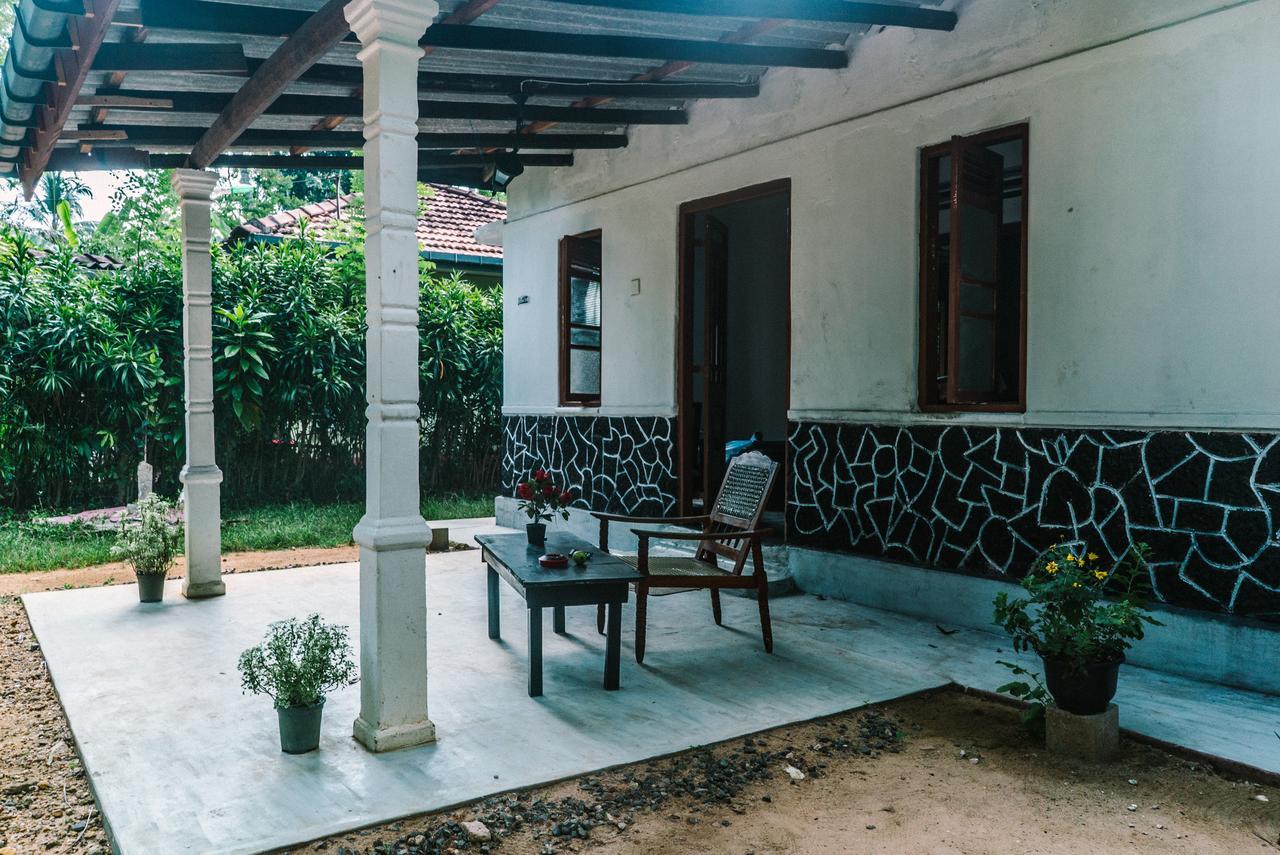 New Sam Tourist Inn Weligama Dış mekan fotoğraf