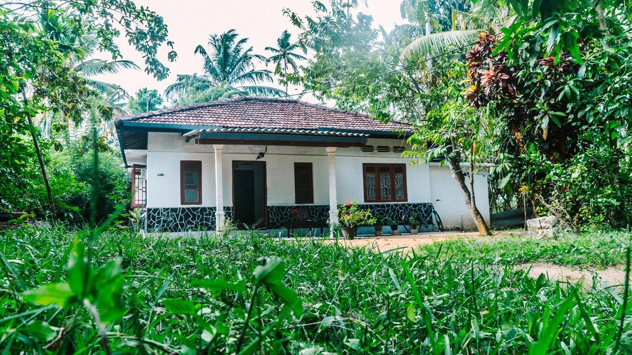 New Sam Tourist Inn Weligama Dış mekan fotoğraf